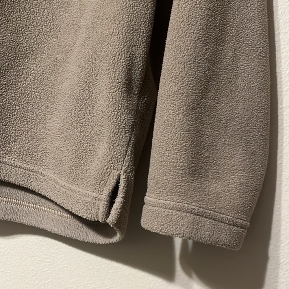 SOLD - Vintage Patagonia Fleece Pullover - Picture 3 of 9